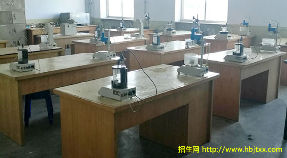 河北交通职业技术学校 公路实验室图片