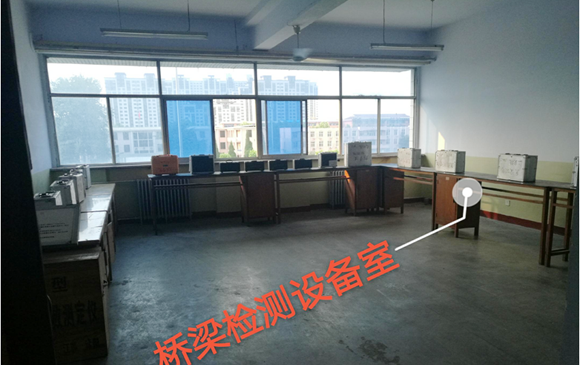 河北省交通职业技术学校实验室图片