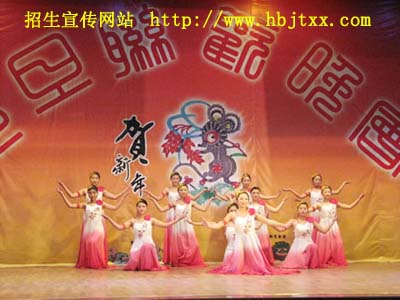 河北交通职业技术学校歌舞晚会